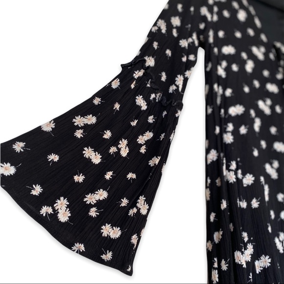 SOLD | Vestique | Bohemian Floral Dress | Small - Picture 3 of 5